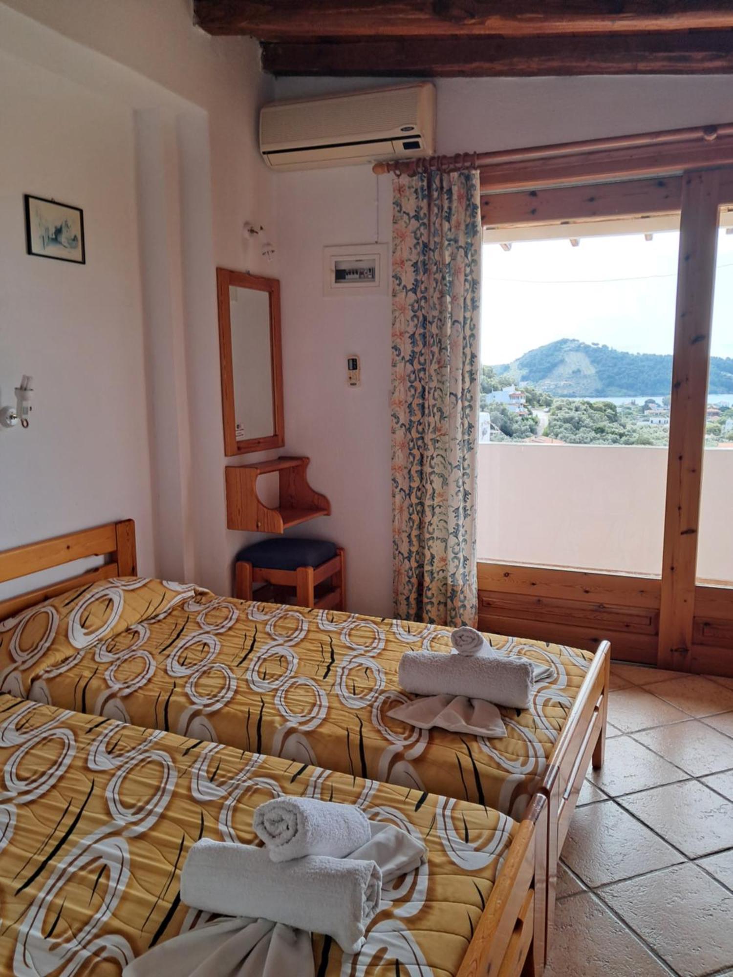 Camelia Studios Skiathos Town Exterior foto