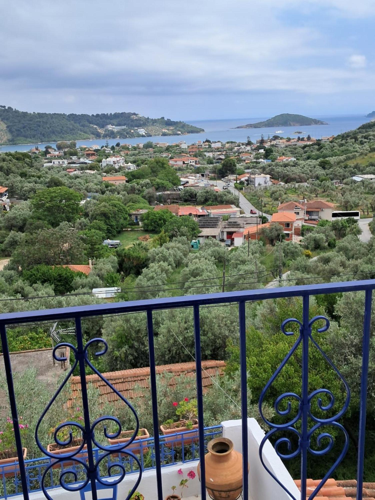 Camelia Studios Skiathos Town Exterior foto